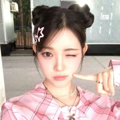 bubblejiesgo's profile picture. bukan akun go ya, karna suka yapping disini XIXI