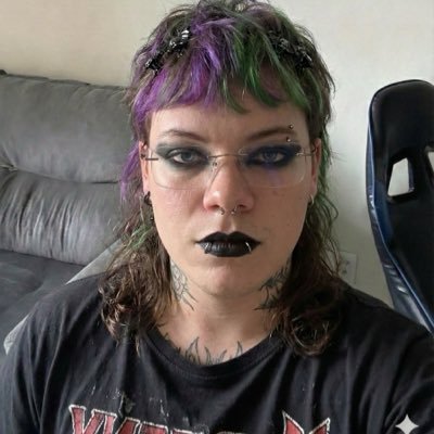 zenvazzzzz's profile picture. 🙈🙈