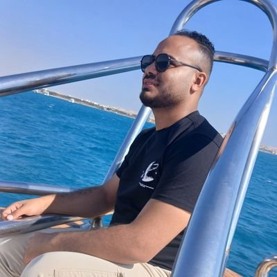 EslamMoham65657's profile picture. ربما الحياة لا تُعطينا ڪل ما نُريد لَڪن القنَاعة تُعطِينا ڪل الحَيـــاة..✨🖤 🖇️