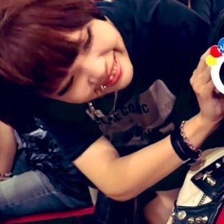 haruru_0106_'s profile picture. BUMBLEBEE Dr