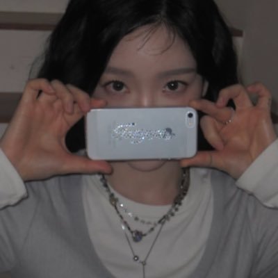 lotusmilk99's profile picture. 17• he/him 🇹🇷!! ♒️ • basically the biggest f(x) defender • busy in other dimensions