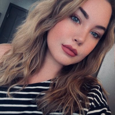 helloookrista's profile picture. books & caffeine keep me going.