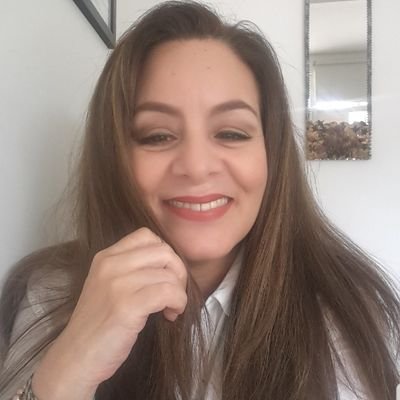 a_arevalosilva's profile picture. A veces huyo de los lugares a donde sé que debería quedarme. ☕
Visita mi blog: https://t.co/4oECRjFKjR