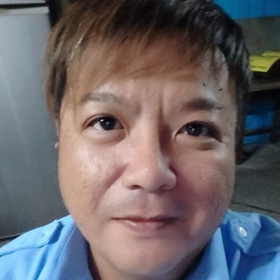 XingkongYa98728's profile picture. 雲林人，40歲，來認識一下