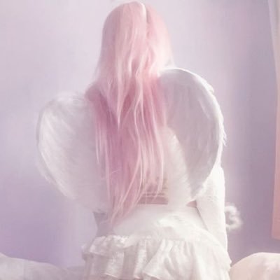 SweetestBarbie_'s profile picture. Barb🦄🎀|🏳️‍🌈🧚‍♀️| only here for @NICKIMINAJ👑🫶🏻 NM6 is coming!! 3.27.26 💿⏳