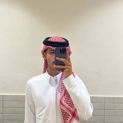 x7qzzz's profile picture. Mistakes make you wise, and pain makes you stronger.