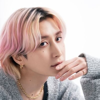 vg4umXKDqM87296's profile picture. 