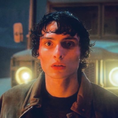 eversincelondon's profile picture. a peace sign, tea time, drinker on occasion