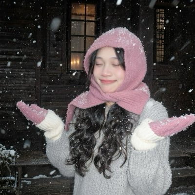 elena_levo2608's profile picture. 