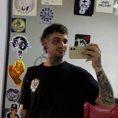 nicocjs_'s profile picture. hoy no entiendo cómo pasó todo pero me cabe igual