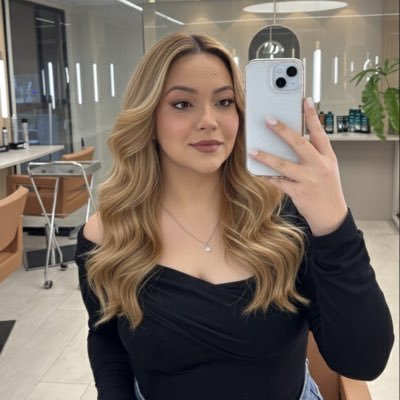 vit_pinheiro's profile picture. So now I say goodbye to the old me, it's already gone