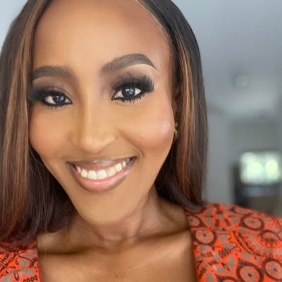 HeySenate's profile picture. I just speak my piece, keep my peace. |🎙 @heyshooterpod | 💚 @MphoFoundation | 🥚👩🏽‍🌾 @Eggs_R_Us_LS | Learn. Unlearn. Relearn.✨ 🇿🇦🇱🇸