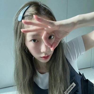 MeiHu61653's profile picture. 