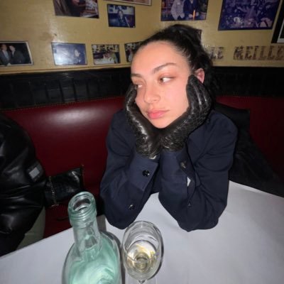 Julia_Koch1's profile picture. socialite Business woman Philanthropy Actor, Producer, lover of animals,Brat