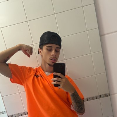 Nerbtown's profile picture. Dont be shy👇🏽just click😋