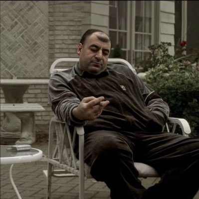 bilgeadamreish's profile picture. DEVLETİN MEMURU eski asker