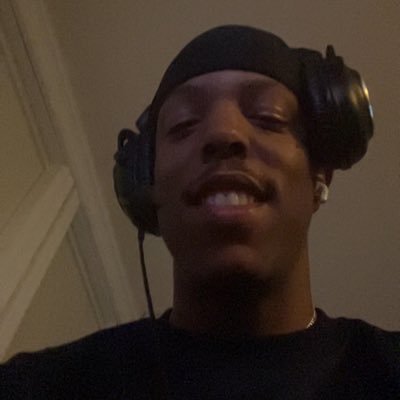 FeaRBeastly's profile picture. Cooking and making someone mad!