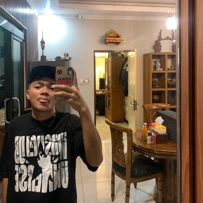 mhmmdfhri191412's profile picture. 