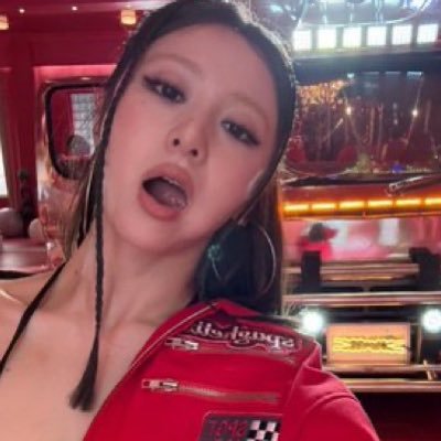 39ssaint's profile picture. only for le sserafim