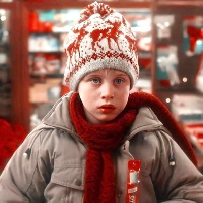 peularis 🎅🏼🎄💫 Profile