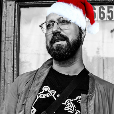 anotherglassbox's profile picture. street photos, commentary, and other nonsense. sober, as in serious, sensible, and solemn. also, former drunk. darkness kicker, sunlight bleeder.