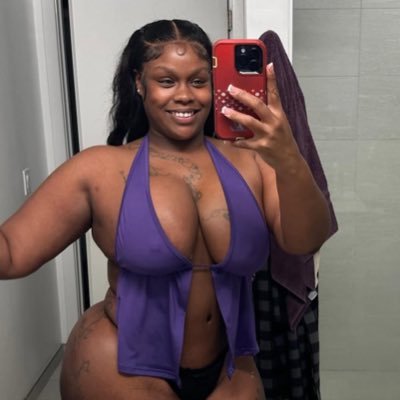 Tinalinda46's profile picture. 