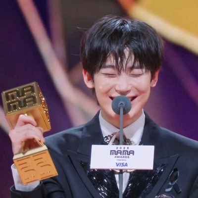 say_fira's profile picture. May we all be surrounded by good things 🍀