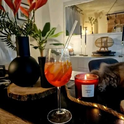 LucieLucie01's profile picture. 🌸 Nature, authenticité et ouverture d’esprit 🌍 | Je crois aux belles énergies et aux rencontres vraies 💫