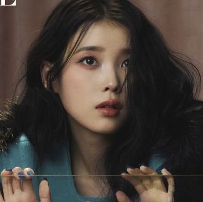 ayiu's profile picture. “..𝓝octurne, the lady of a majestic ball, Op. 9: chanting a saintly ballad in an act of royal reverie amidst the moonlit avenue.” ⚘  ˖ ࣪ ꒷