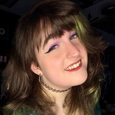 audr0meda's profile picture. cult classic | @f0xmoder | @fakeautumn🧡