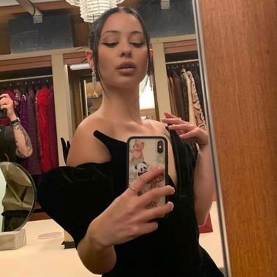 Valeria43556981's profile picture. 