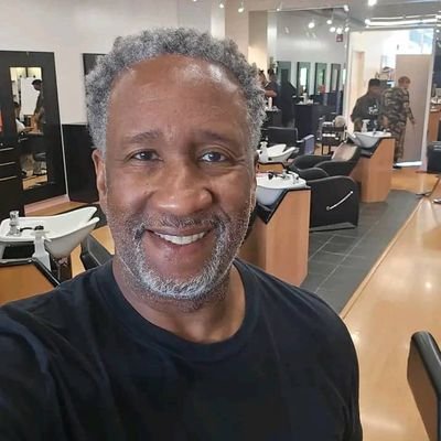 SeannWiggi14912's profile picture. If it ain't Coffee ☕, it ain't nothing to start my day with. All is seen that's heard👌.
#lovetravels✈️
#Lovethesea 🌊
#lovenature🍃🌳