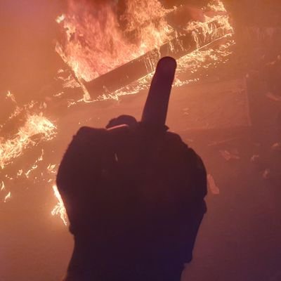 sarinredeyes's profile picture. كافر بالعلمانية و الشيوعية و الطائفية و الطبقية و القومية و القبلية و العشائرية و المناطقية و النرجسية و المجتمع  و و و و و و اشياء اخراااا...