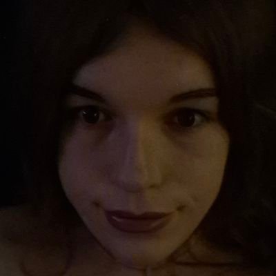 AMERIKKKA_HATER's profile picture. totally delulu emotionally unstable depressed trans woman. pure narcissist. but im an angel 😌. total uggo.
i feel hated by the world. it does not embrace me.