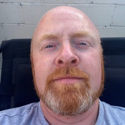 Villaaaaaaaa2's profile picture. maybe I can’t stop the downpour but I will always join you for a walk in the rain