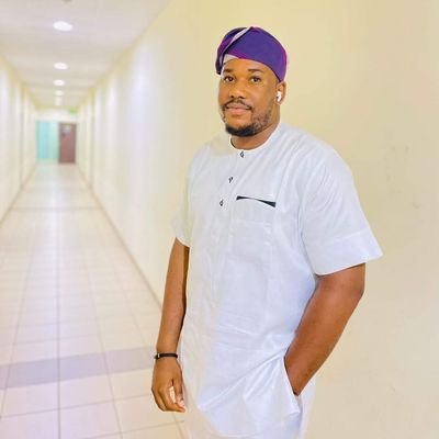 Beziel3's profile picture. Am easy going.