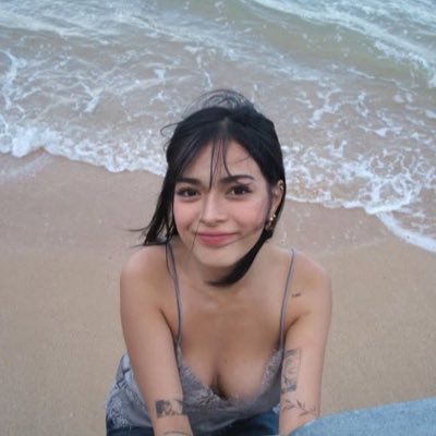 lesmahika's profile picture. 