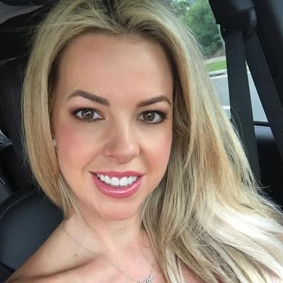 LynnFreema96503's profile picture. 