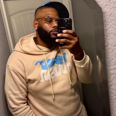 mudd_po's profile picture. All praise to the most High.