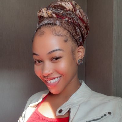 LoveSenoj's profile picture. 