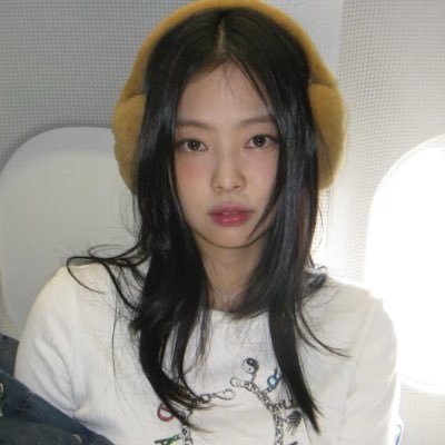 bling0ll6's profile picture. 