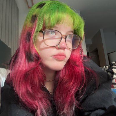 FUNERALGR3Y's profile picture. very big enjoyer of talking to myself by waterparks