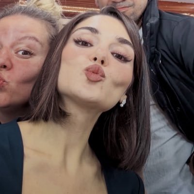 maktubedser's profile picture. I hope hande erçel continues to make you guys miserable and upset