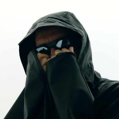 Erik_Urano's profile picture. Erik Urano // Flat Erik //  Soy mi palabra hecha ruido // Neovalladolor // Α- Ω // muchacho@sonidomuchacho.com