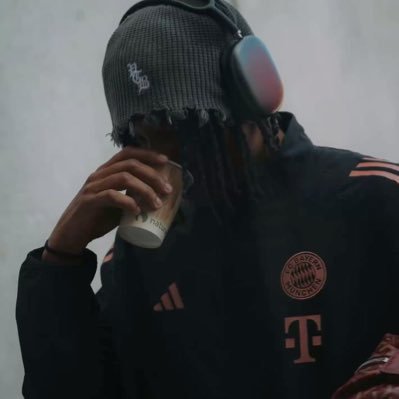 gyokeres01's profile picture. 911