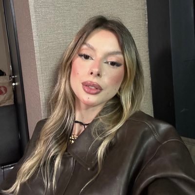 wadjett_'s profile picture. os play me amam e as cachorra se morde