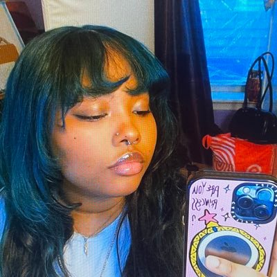 panickyshit's profile picture. 🇵🇦multihyphenate. black. latina. gamer. artist.