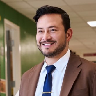 DrReyC's profile picture. Master Principal • Dallas ISD 🏅 | 2021 DISD Principal of the Year 🏆 | 20+ Yrs in Education 💡 | Building Excellence ✨ | Proud Dad 👨‍👧‍👦