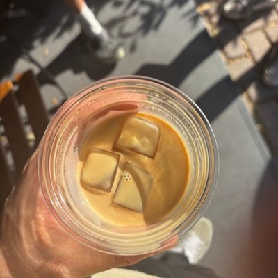 hadideyy's profile picture. 