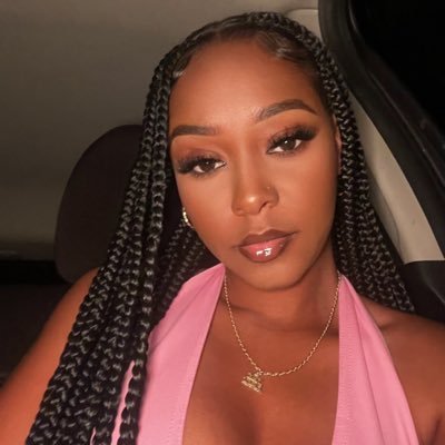 shanxxae's profile picture. Don’t go with the flow; be the flow 🌊 Community Relations Officer | Content Writer | Social Media Specialist